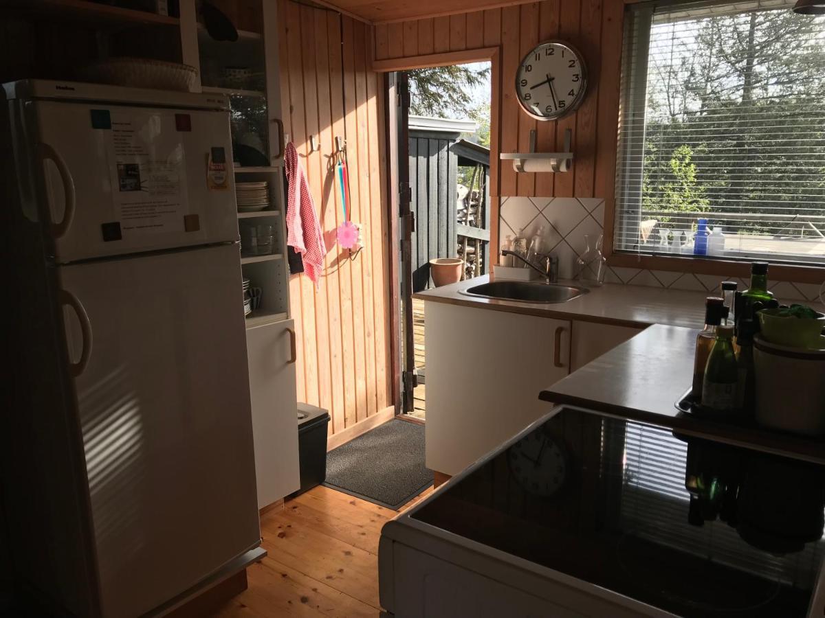 Hyggeligt Sommerhus I Ebeltoft, Taet Pa Strand Og Skov. Exterior foto